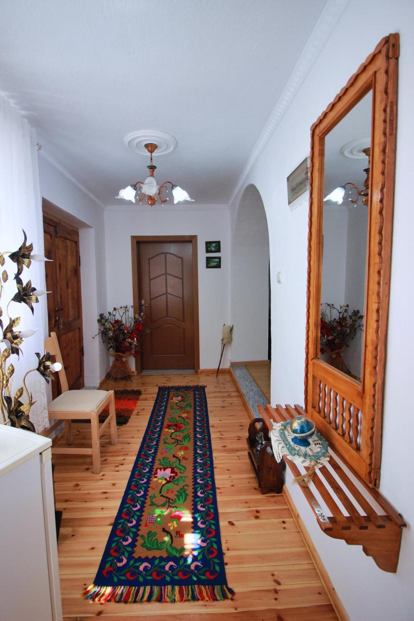 Guest House Denis Gjirokastra Kültér fotó